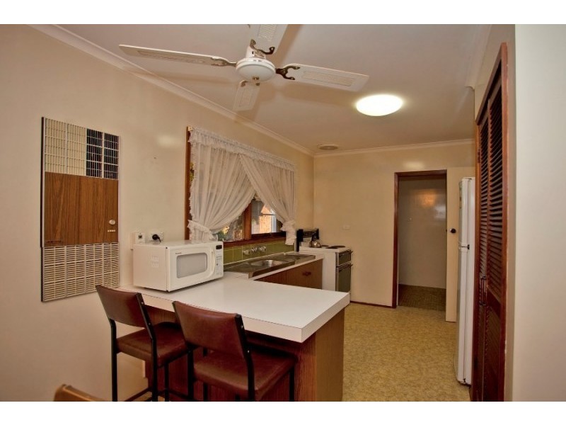 322 Cheyenne Drive, Lavington NSW 2641