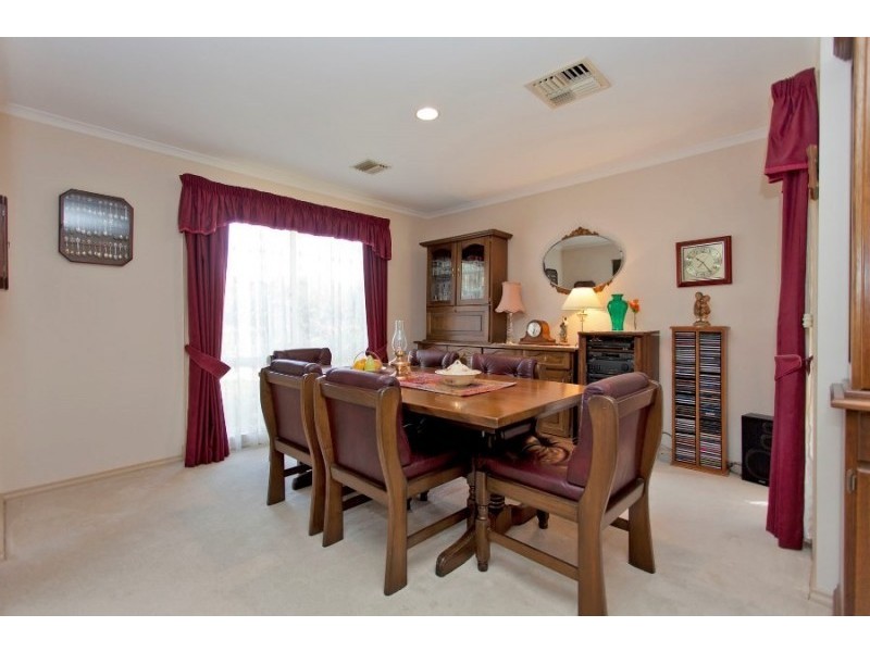 6 Howard Place, Glenroy NSW 2640