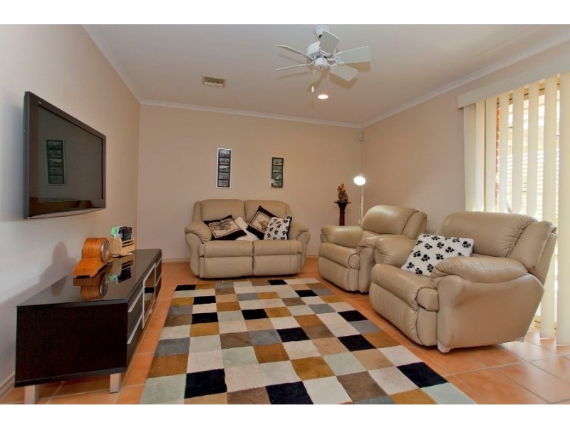 6 Howard Place, Glenroy NSW 2640