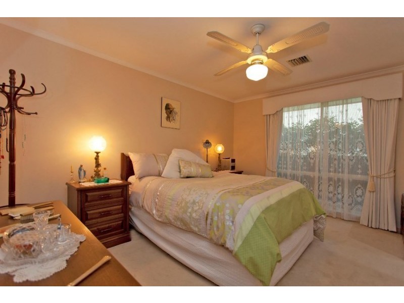 6 Howard Place, Glenroy NSW 2640