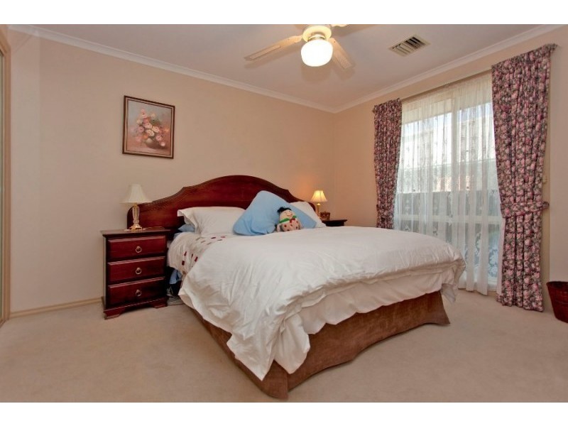 6 Howard Place, Glenroy NSW 2640