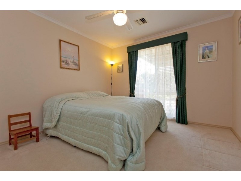 6 Howard Place, Glenroy NSW 2640