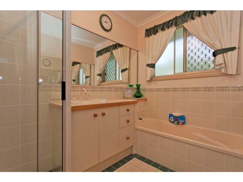 6 Howard Place, Glenroy NSW 2640