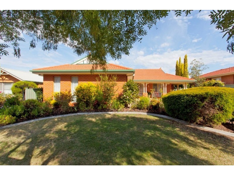 6 Howard Place, Glenroy NSW 2640