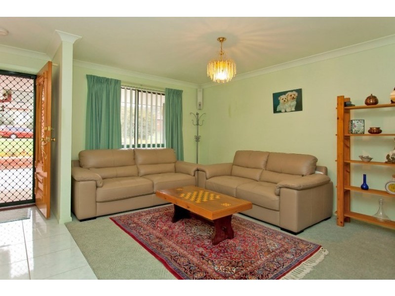 15 Banksia Street, West Albury NSW 2640