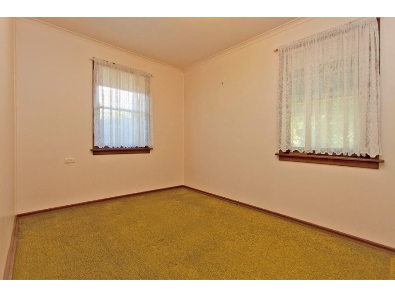 891 Captain Cook Drive, North Albury NSW 2640