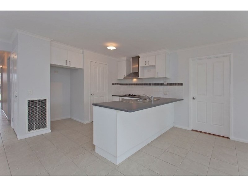 9 Snow Gum Place, Thurgoona NSW 2640