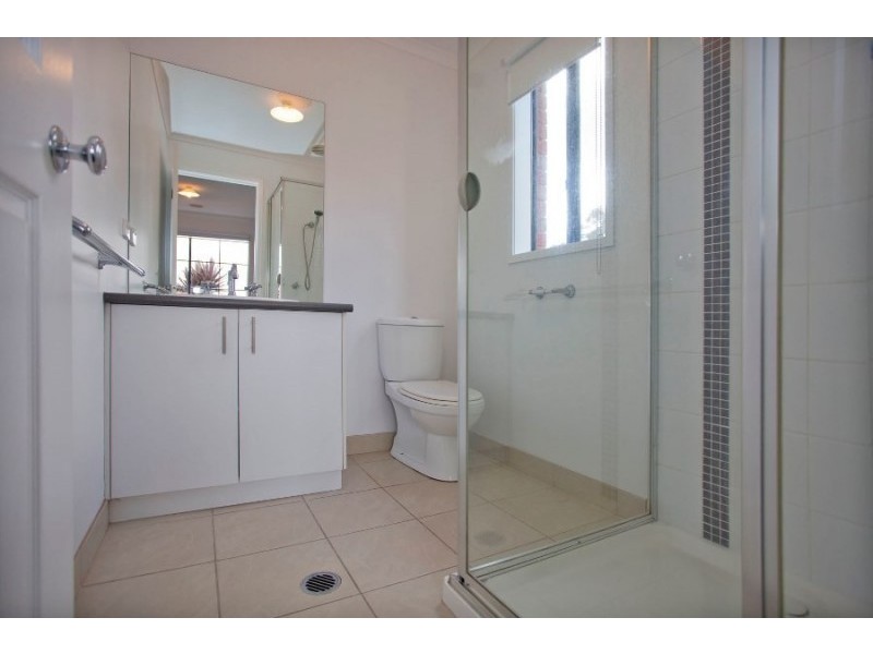 9 Snow Gum Place, Thurgoona NSW 2640