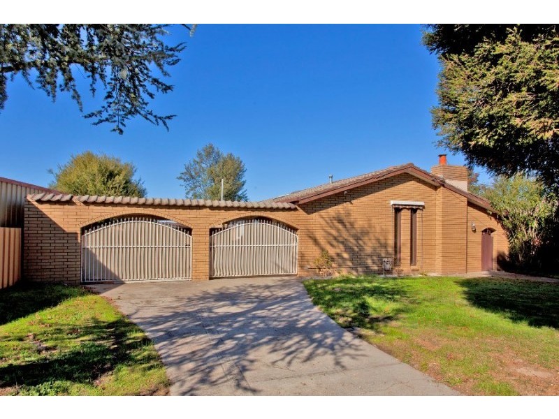 412 Dale Crescent, Lavington NSW 2641