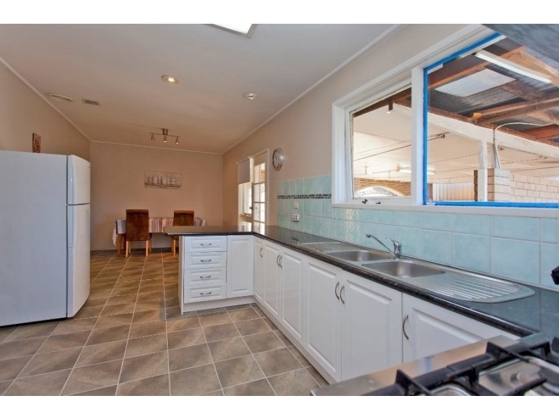 412 Dale Crescent, Lavington NSW 2641