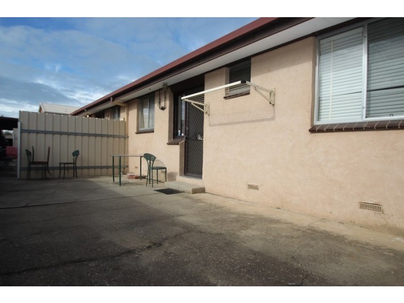 3/412 Kotthoff Street, Lavington NSW 2641