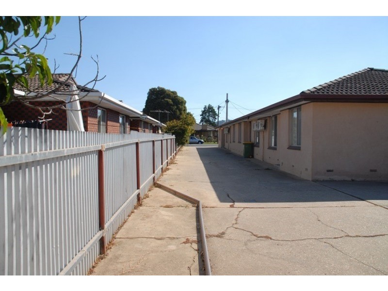 3/412 Kotthoff Street, Lavington NSW 2641