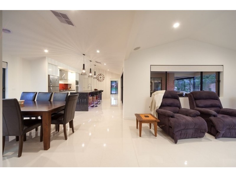 12 Lindisfarne Court, Thurgoona NSW 2640