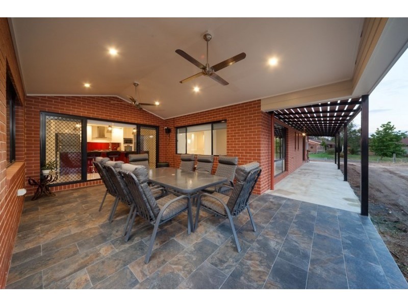 12 Lindisfarne Court, Thurgoona NSW 2640