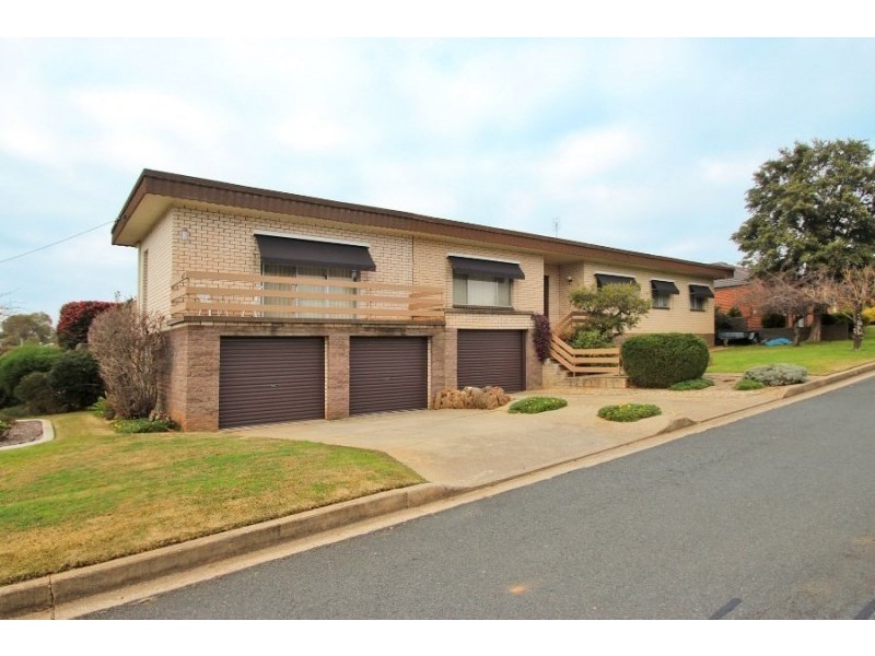 267 Vickers Road, Lavington NSW 2641