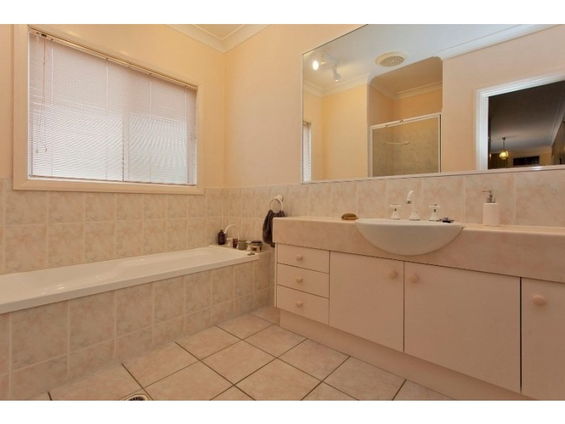 267 Vickers Road, Lavington NSW 2641