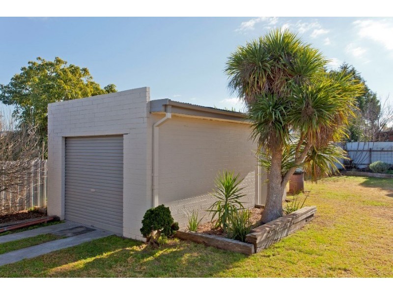 450 Reid Avenue, Lavington NSW 2641