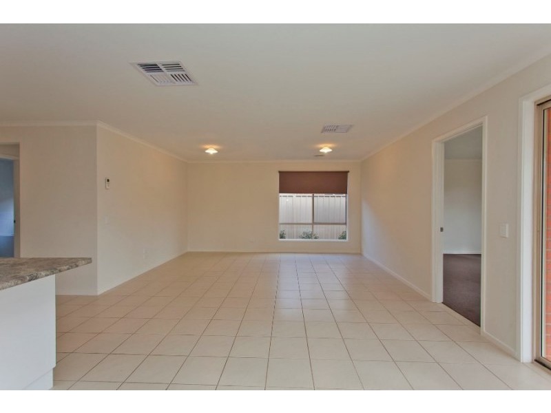 12 Sugar Gum Road, Thurgoona NSW 2640