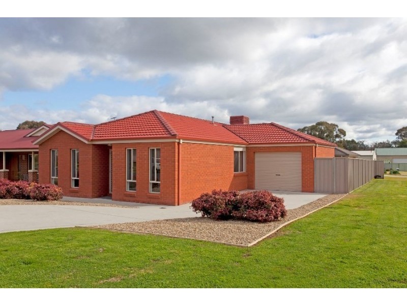 12 Sugar Gum Road, Thurgoona NSW 2640