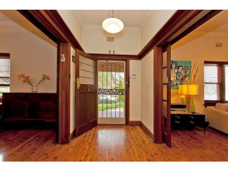 523 Thurgoona Street, Albury NSW 2640