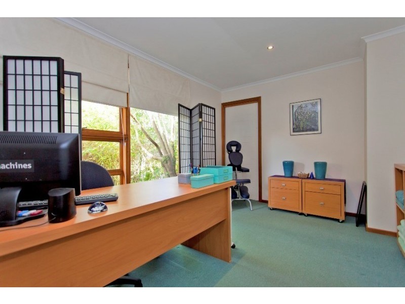 393 Ross Circuit, Lavington NSW 2641