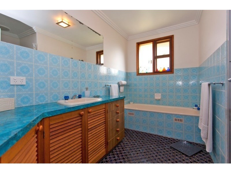 393 Ross Circuit, Lavington NSW 2641