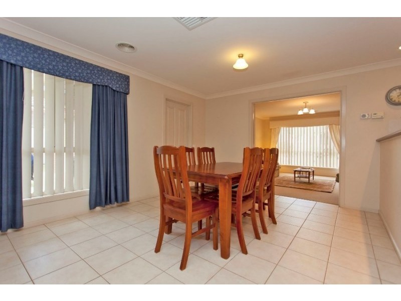 44 Winnell Court, Thurgoona NSW 2640
