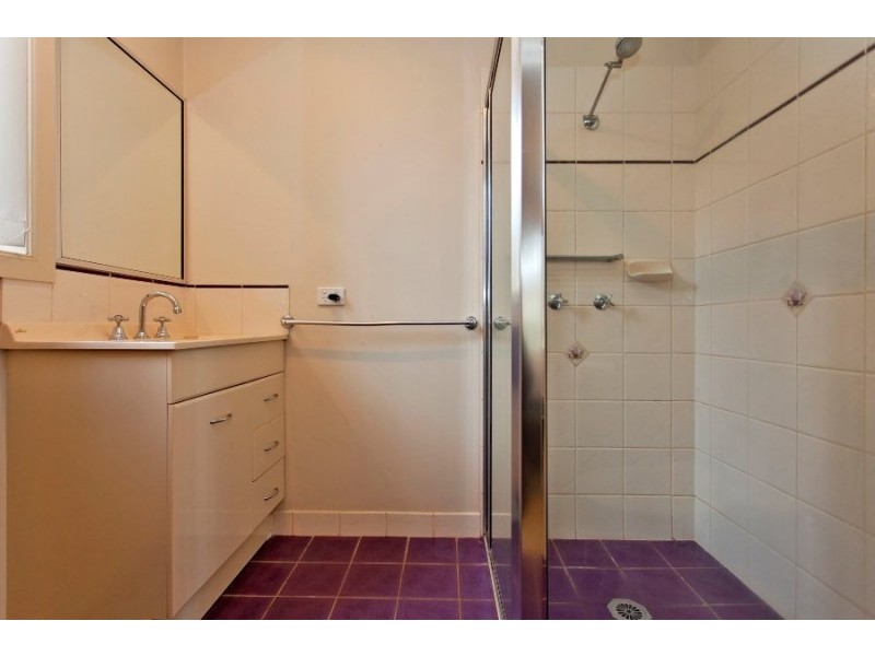 44 Winnell Court, Thurgoona NSW 2640