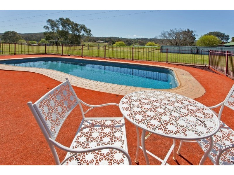 637 Prune Street, Lavington NSW 2641