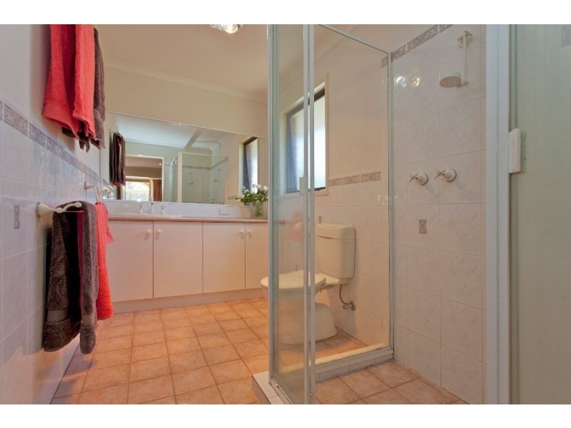 637 Prune Street, Lavington NSW 2641