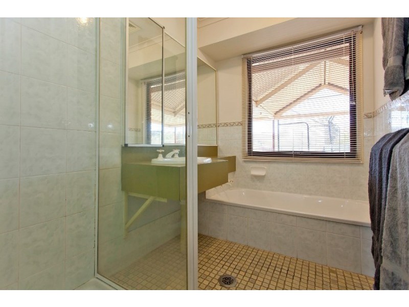 637 Prune Street, Lavington NSW 2641