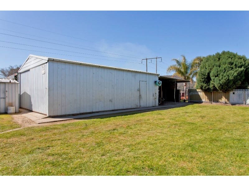 637 Prune Street, Lavington NSW 2641