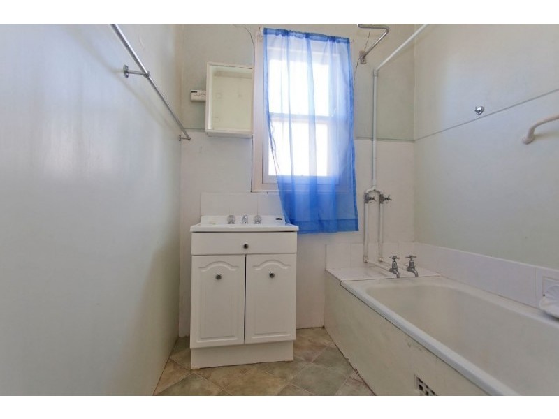 721 Jones Street, Albury NSW 2640