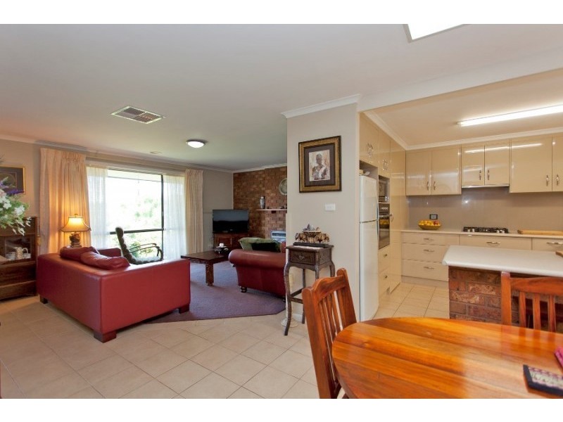 389 Halehaven Crescent, Lavington NSW 2641