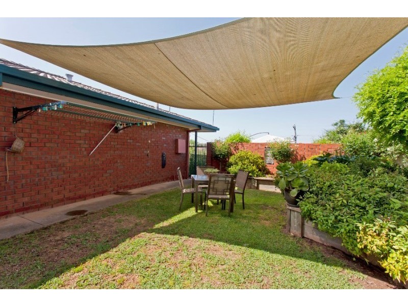 389 Halehaven Crescent, Lavington NSW 2641