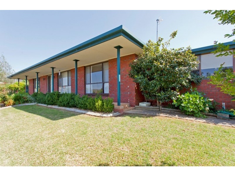 389 Halehaven Crescent, Lavington NSW 2641