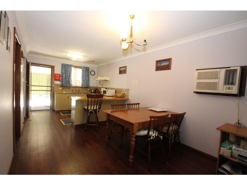 385 Dale Crescent, Lavington NSW 2641