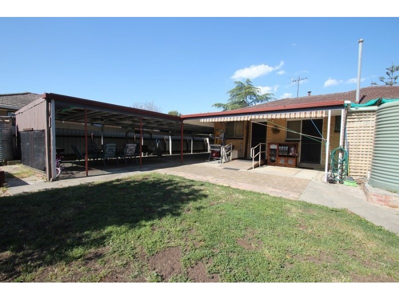 385 Dale Crescent, Lavington NSW 2641