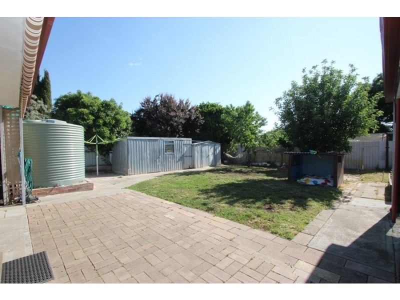385 Dale Crescent, Lavington NSW 2641