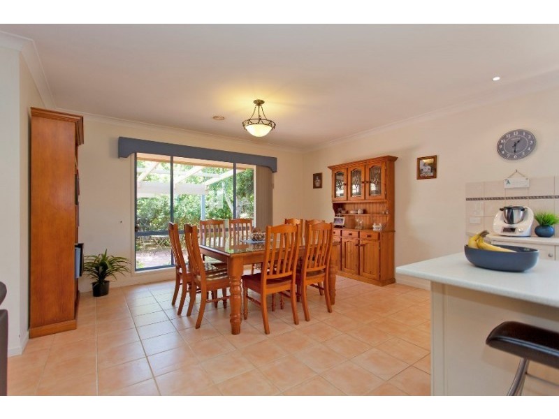 10 Paton Close, Thurgoona NSW 2640