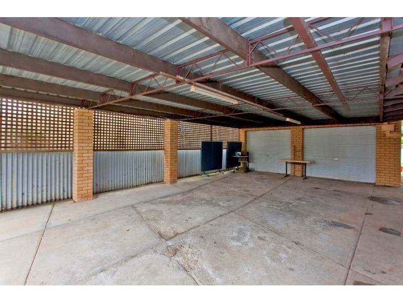 564 Greyfern Court, Lavington NSW 2641