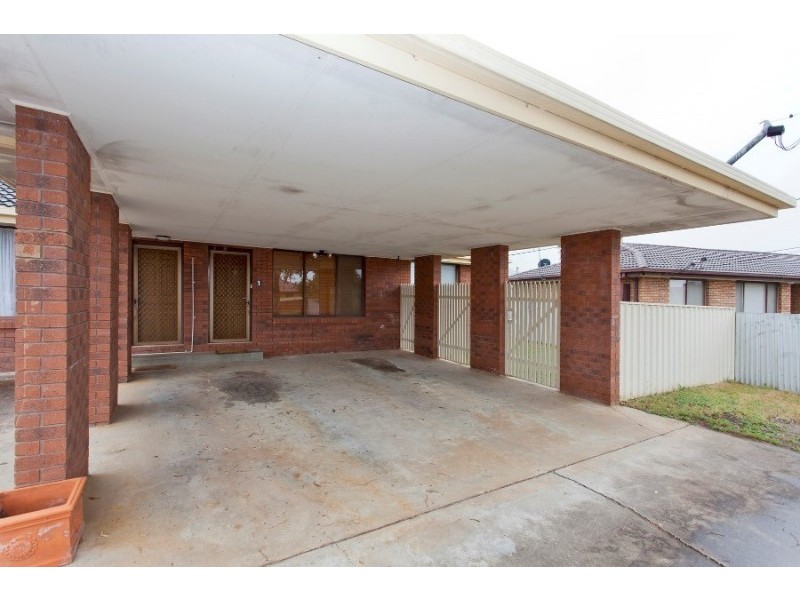 1/481 Hazel Court, Lavington NSW 2641