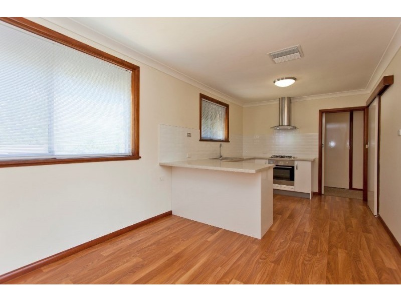 383 Gayview Crescent, Lavington NSW 2641