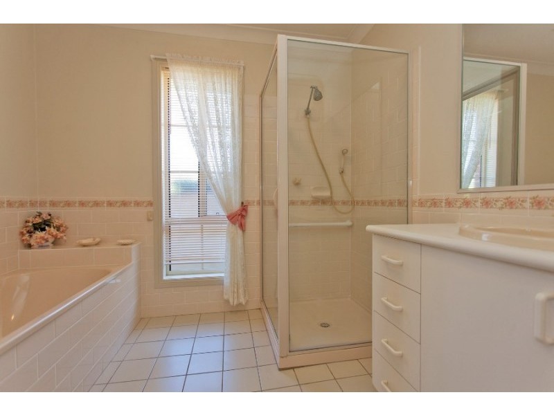 437 Tumgarra Place, Lavington NSW 2641