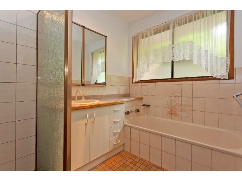 672 Nalanda Court, Glenroy NSW 2640