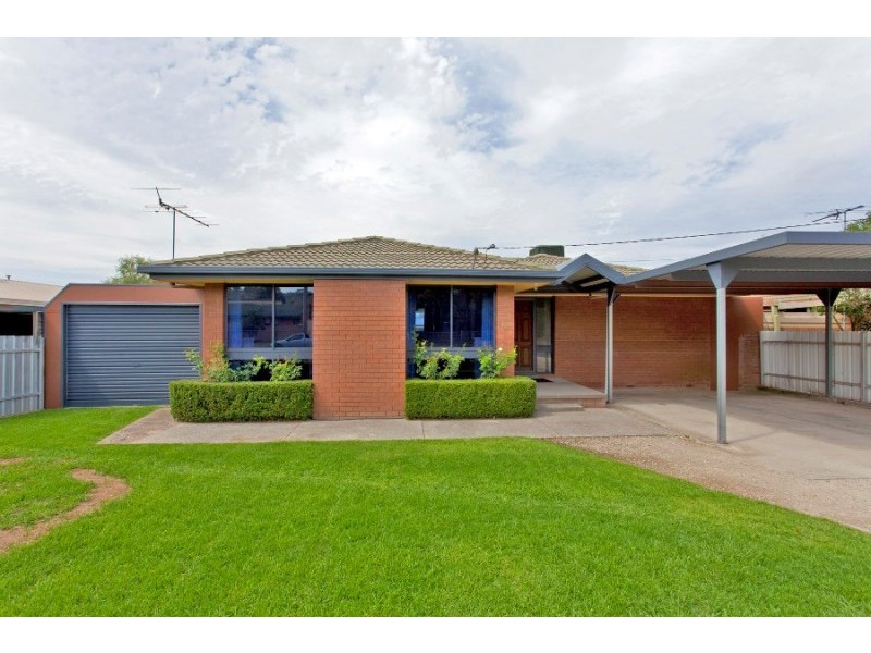 425 Kaitlers Road, Lavington NSW 2641