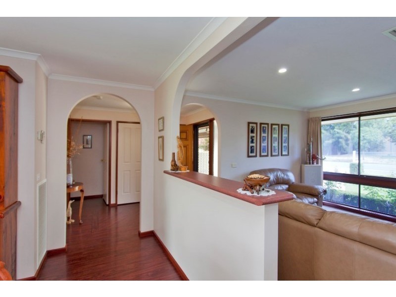 425 Kaitlers Road, Lavington NSW 2641