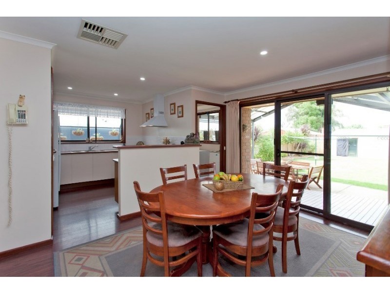 425 Kaitlers Road, Lavington NSW 2641