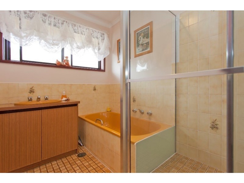 425 Kaitlers Road, Lavington NSW 2641