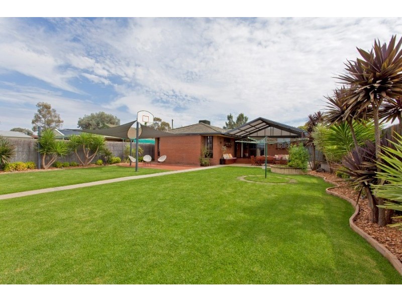 425 Kaitlers Road, Lavington NSW 2641